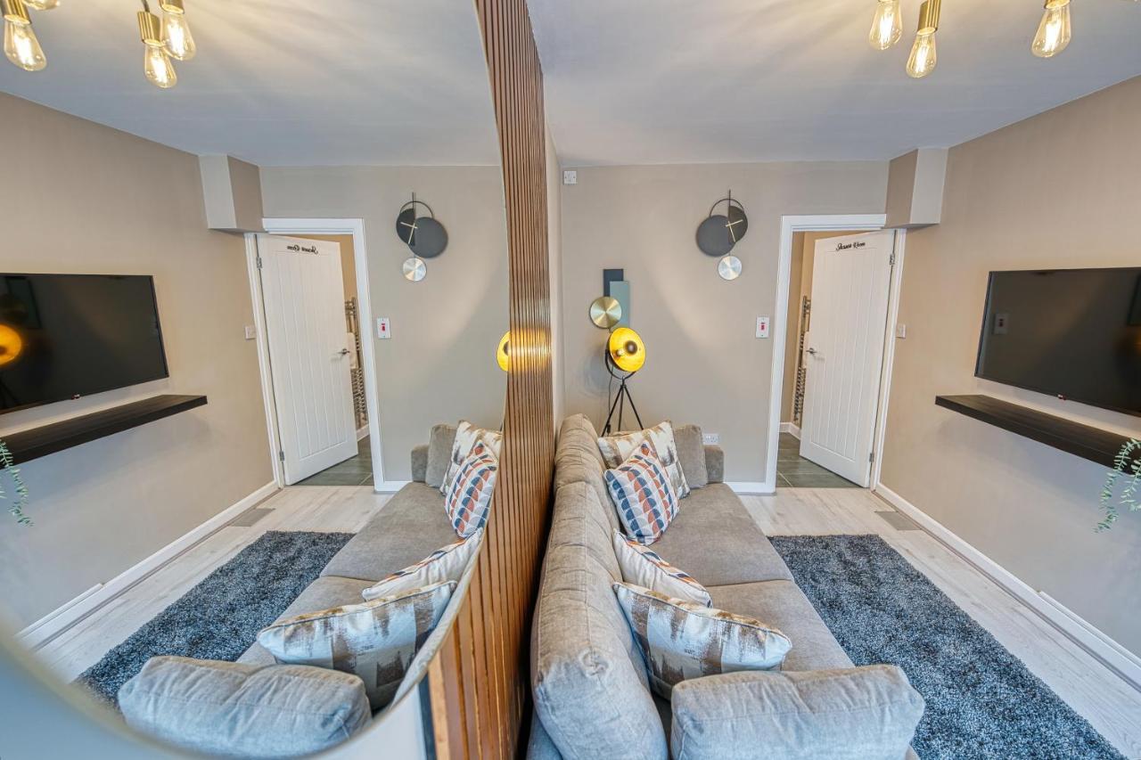 Elegant 5 Bed House - Sleeps 9, Central Solihull, Nec, Jlr, Hs2, Resorts World, Airport Business And Leisure Stays, 外观 照片