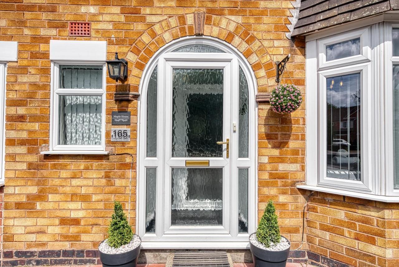 Elegant 5 Bed House - Sleeps 9, Central Solihull, Nec, Jlr, Hs2, Resorts World, Airport Business And Leisure Stays, 外观 照片